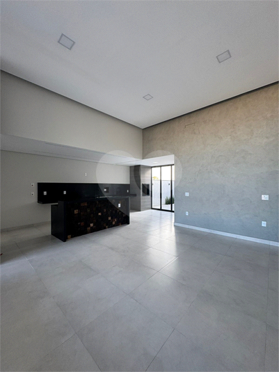 Foto REO1124527