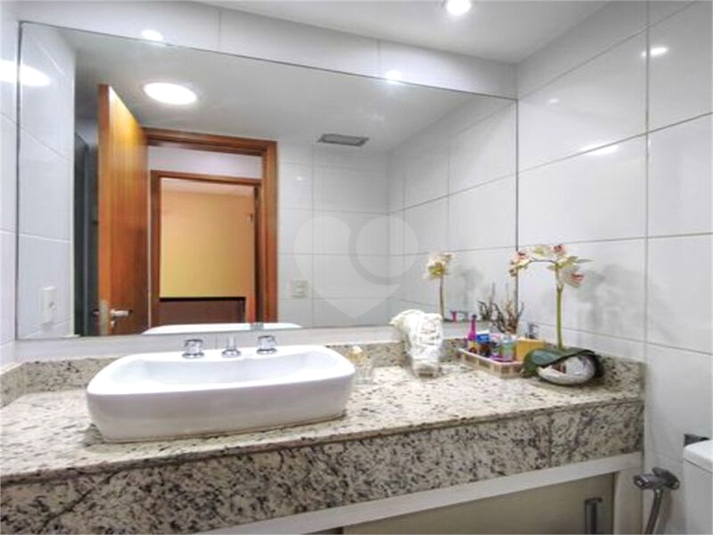 Foto REO1124553