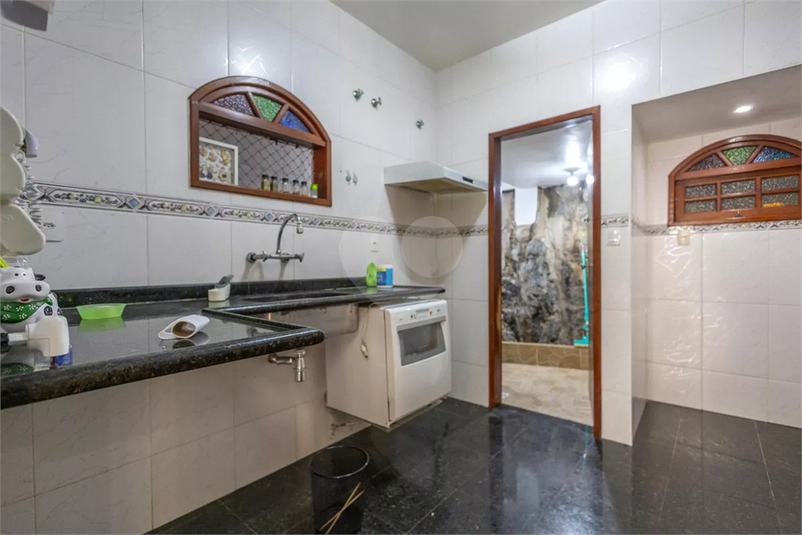 Foto REO1124576