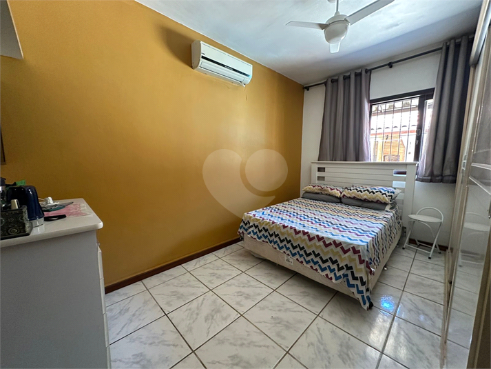 Foto REO1124578
