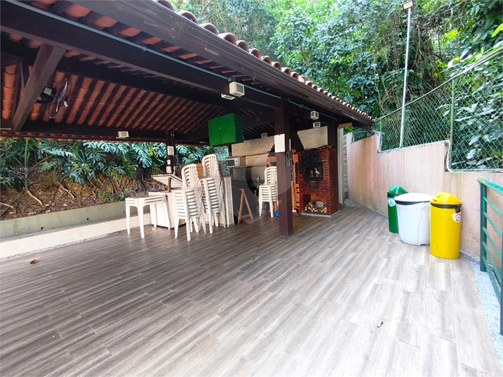 Foto REO1124597
