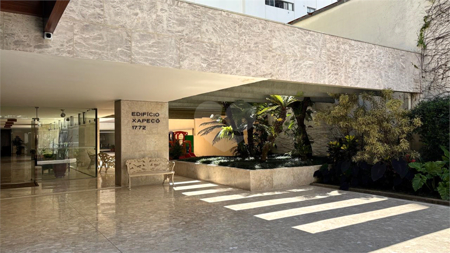 Foto REO1124621