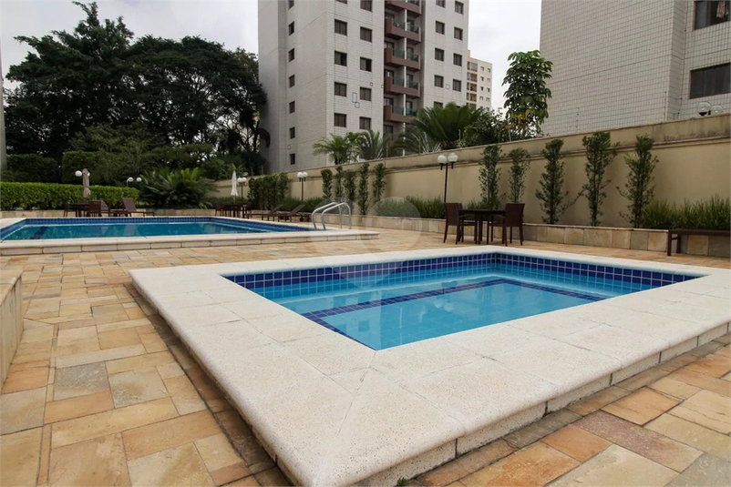 Foto REO1124668