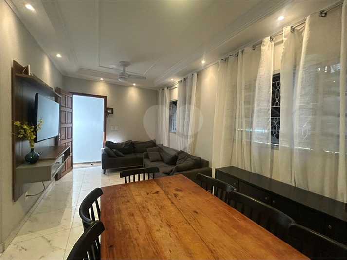 Foto REO1124670
