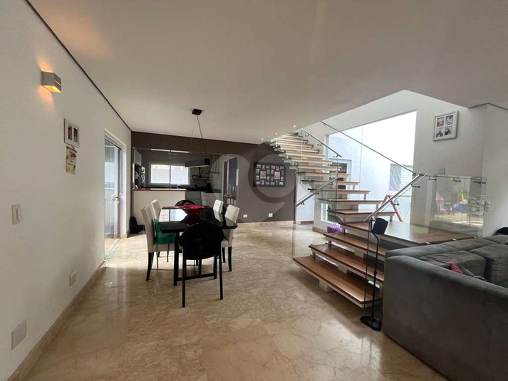 Foto REO1124687