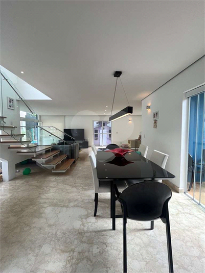 Foto REO1124687