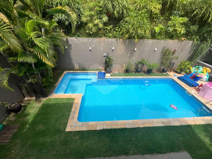 Foto REO1124687