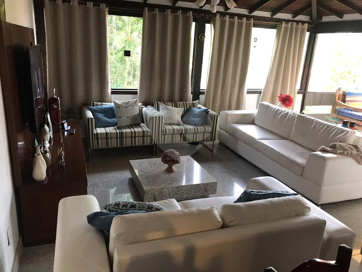 Foto REO1124703