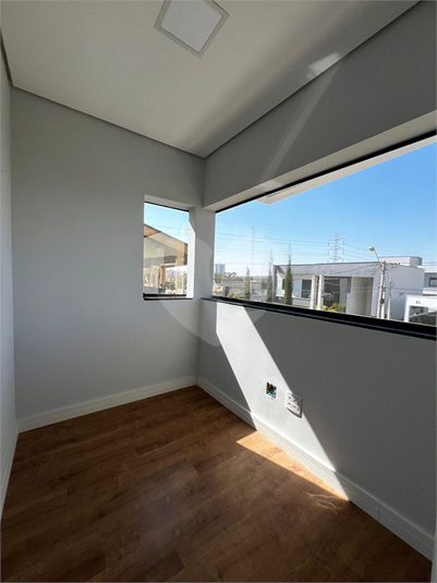 Foto REO1124810