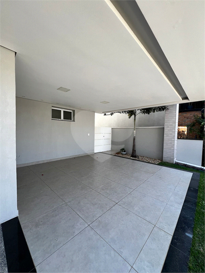 Foto REO1124810