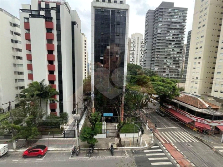 Foto REO1124822