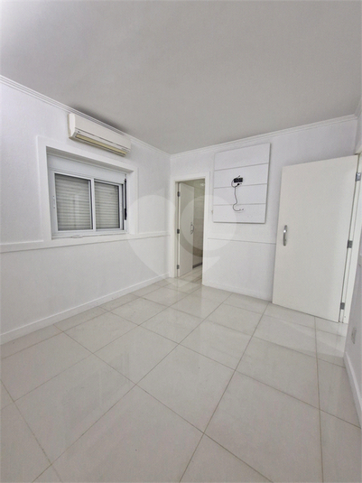 Foto REO1124838