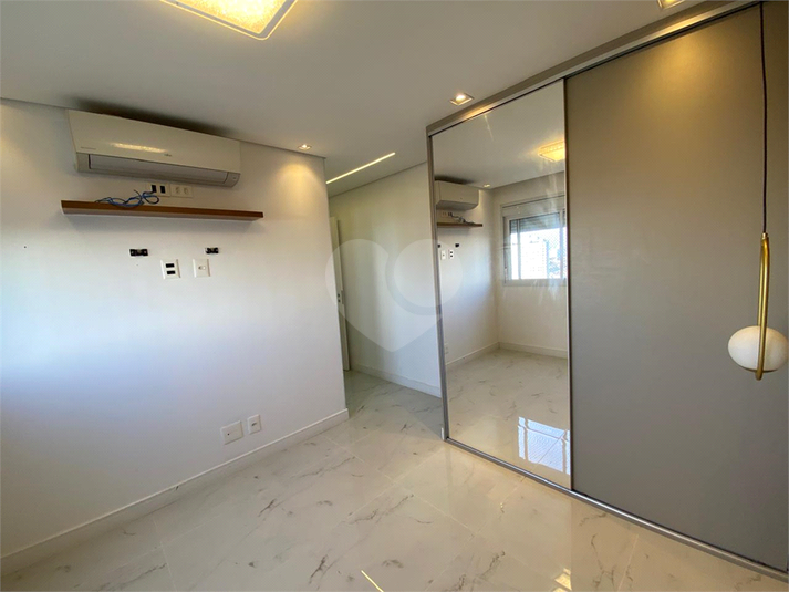 Foto REO1124842