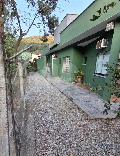 Foto REO1124844
