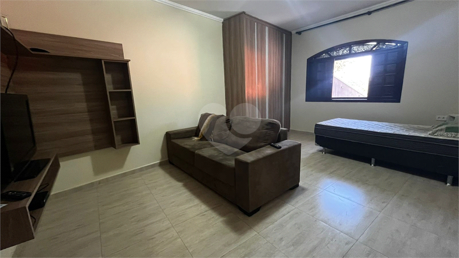 Foto REO1124917