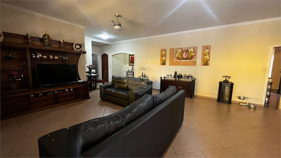 Foto REO1124917