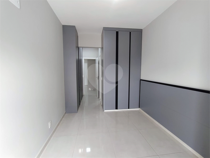 Foto REO1124921