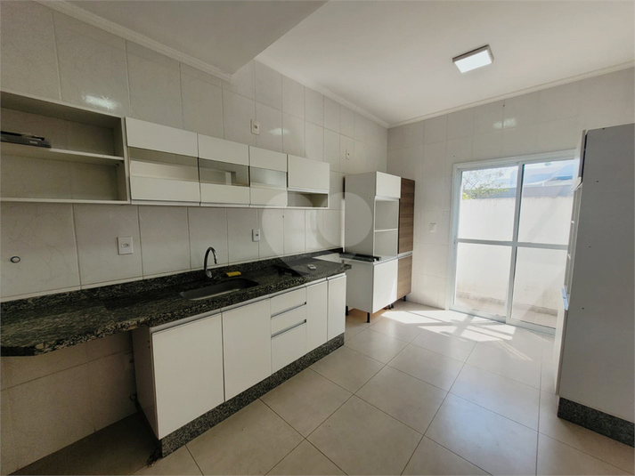 Foto REO1124936