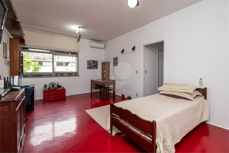 Foto REO1124950