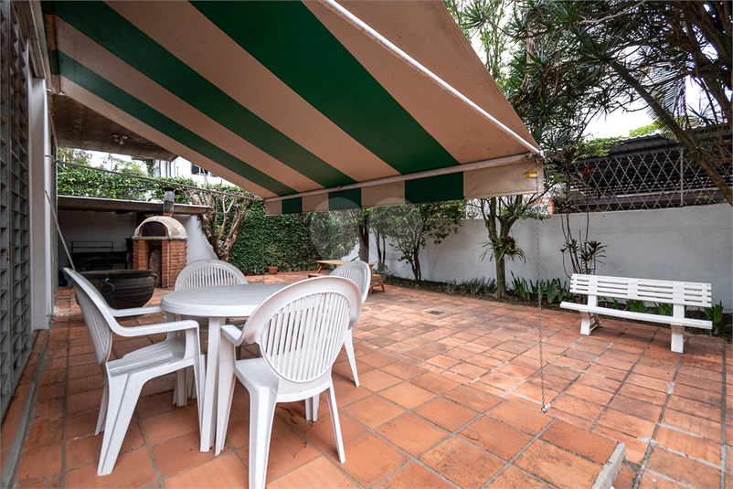 Foto REO1124950