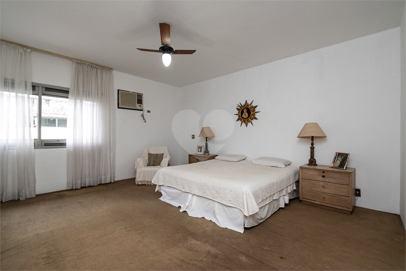 Foto REO1124950