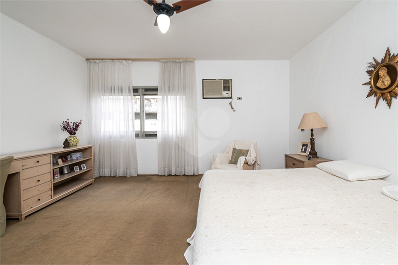 Foto REO1124950