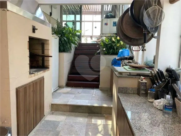 Foto REO1124964