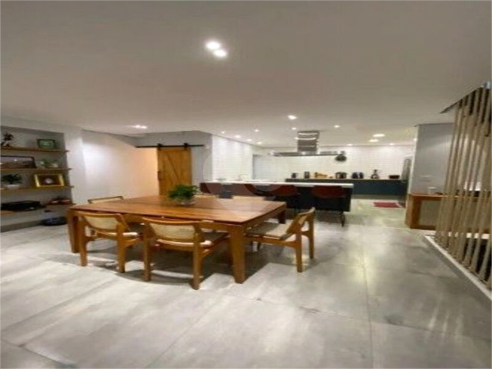 Foto REO1125003