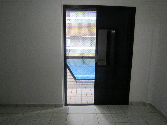 Foto REO1125015