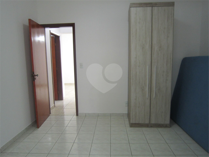 Foto REO1125015