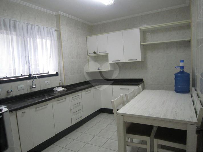 Foto REO1125015