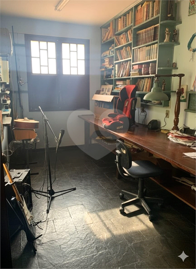 Foto REO1125023