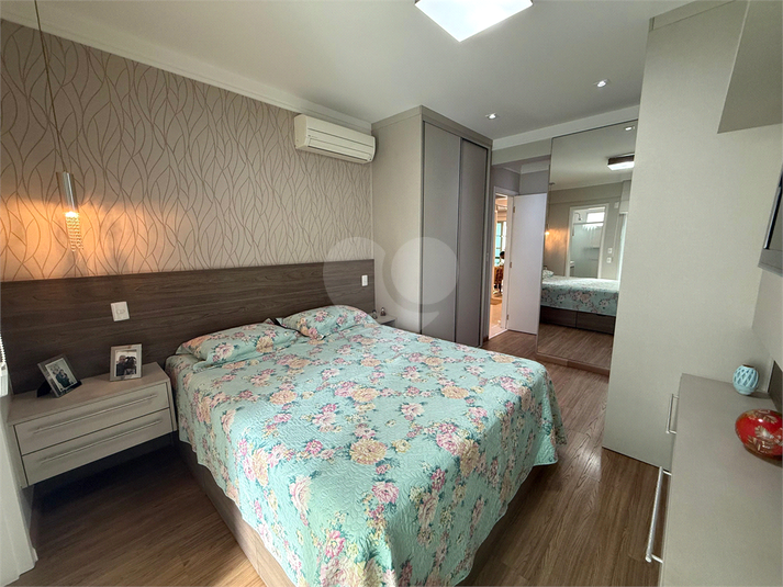 Foto REO1125025