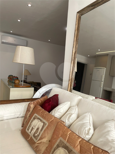 Foto REO1125026