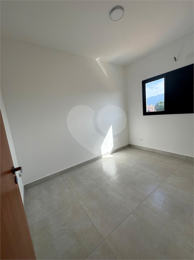 Foto REO1125027
