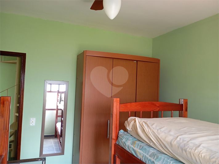 Foto REO1125031