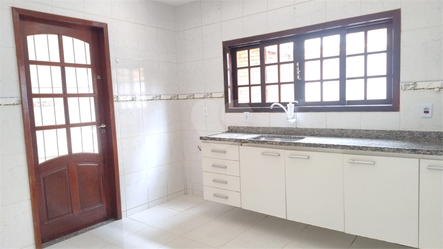Foto REO1125034