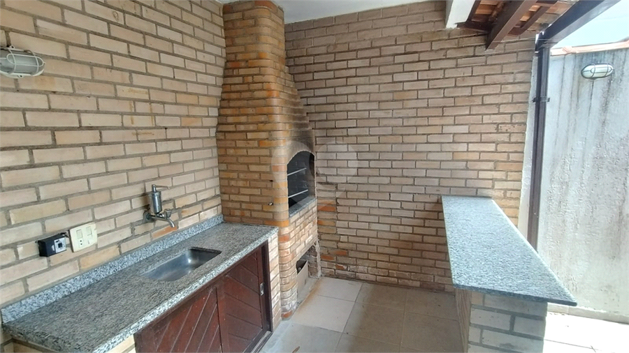 Foto REO1125034