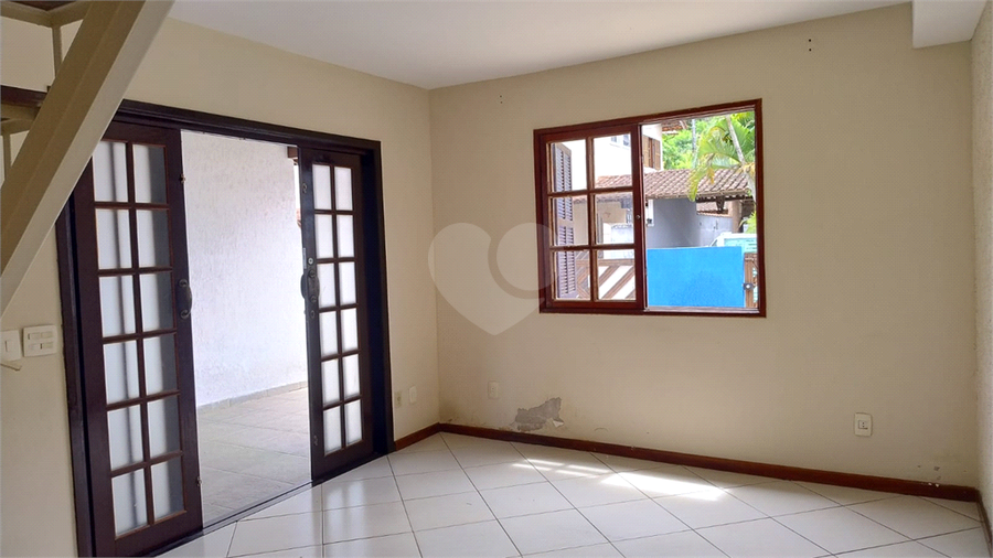 Foto REO1125034