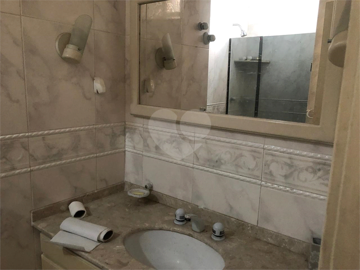 Foto REO1125041