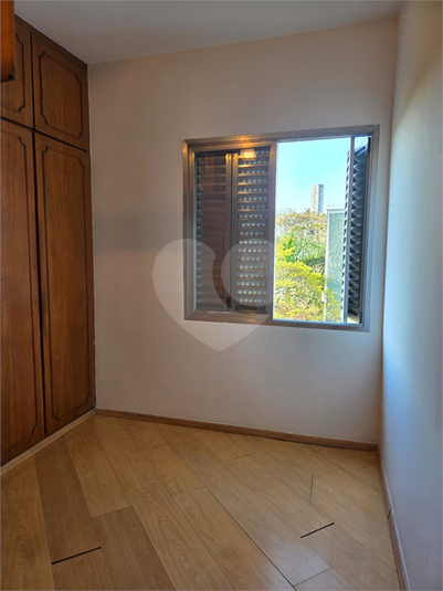 Foto REO1125044