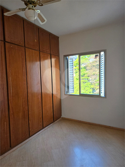 Foto REO1125044