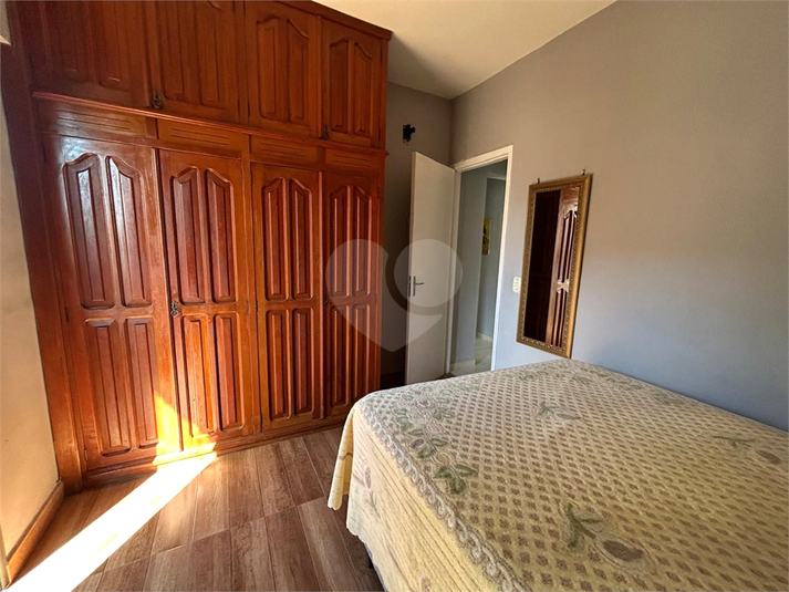 Foto REO1125046