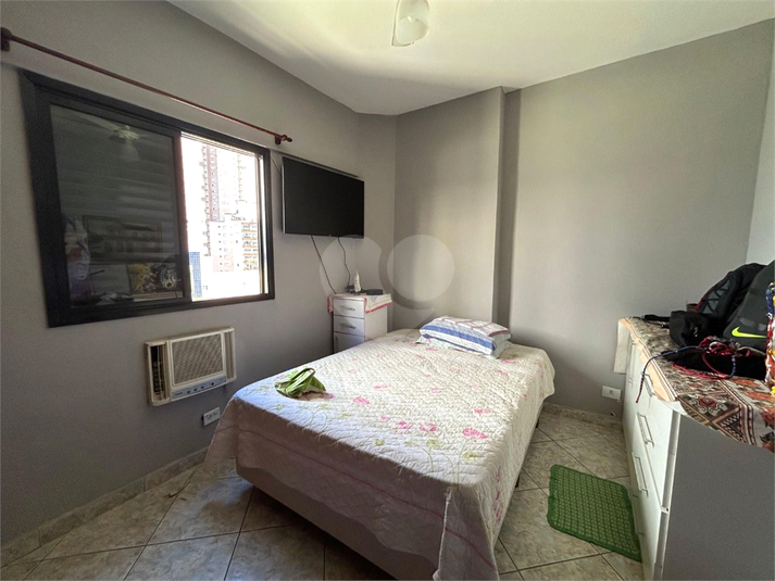 Foto REO1125046