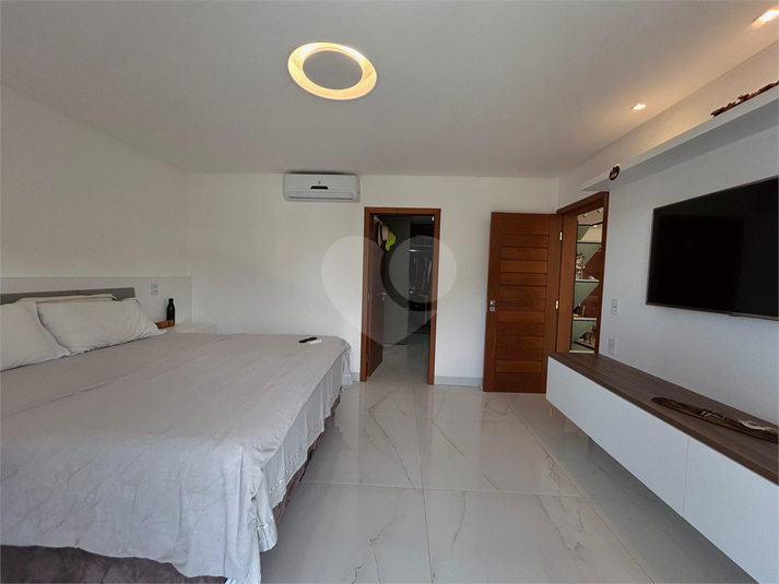 Foto REO1125059
