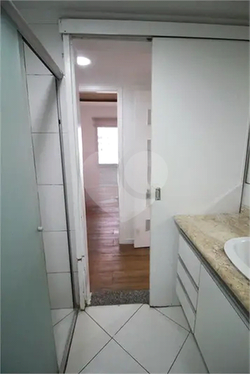 Foto REO1125067