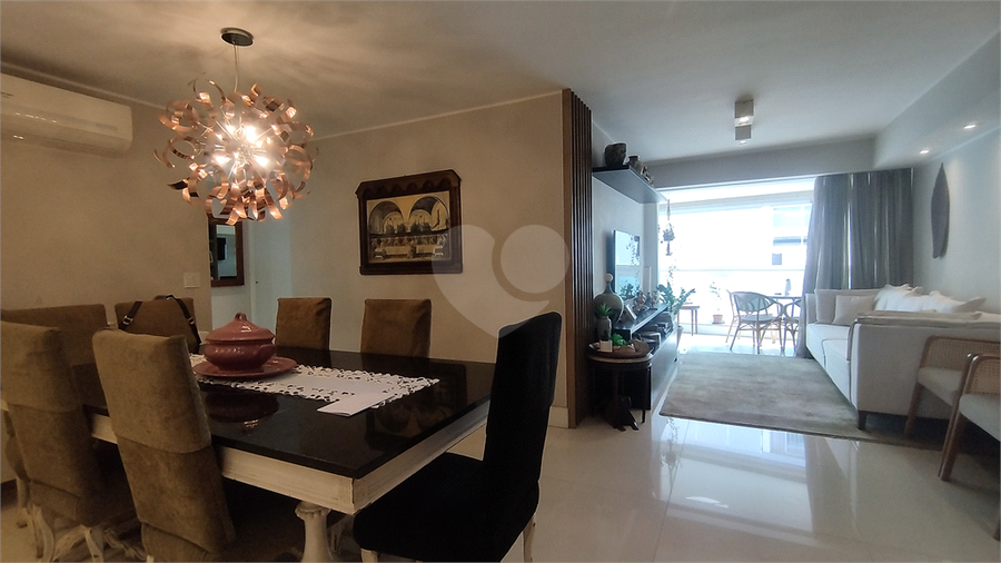 Foto REO1125073