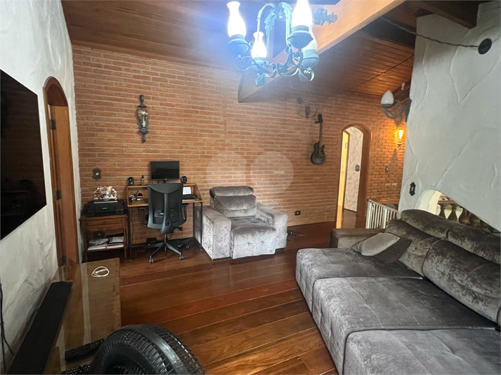 Foto REO1125098