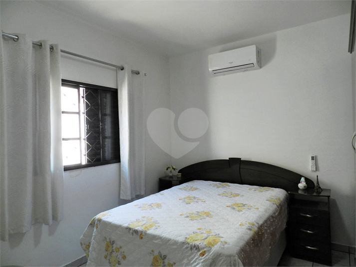 Foto REO1125099