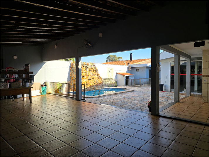 Foto REO1125100